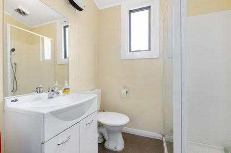 Photo of property in 142 Saint David Street, North Dunedin, Dunedin, 9016