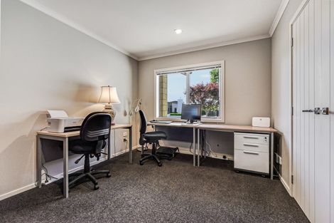 Photo of property in 3 Amokura Crescent, Flagstaff, Hamilton, 3210