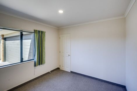 Photo of property in 35 Beaufort Place, Taradale, Napier, 4112
