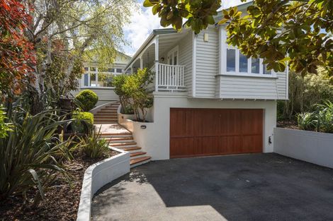 Photo of property in 29 Seaview Road, Paremata, Porirua, 5024