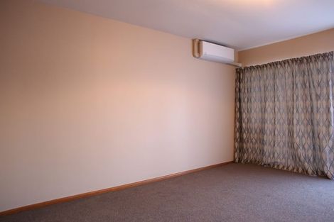 Photo of property in 3/16 Hargest Crescent, Sydenham, Christchurch, 8023