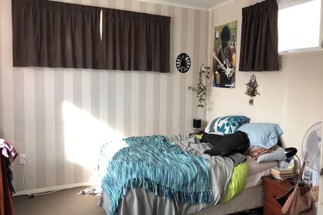 Photo of property in 12 Conway Place, Terrace End, Palmerston North, 4410