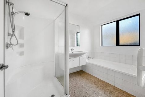 Photo of property in 76 Kaniere Avenue, Hei Hei, Christchurch, 8042