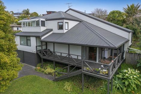 Photo of property in 30 Unsworth Drive, Unsworth Heights, Auckland, 0632
