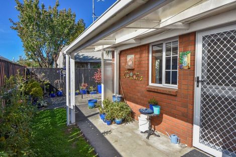 Photo of property in 72 Pembroke Street, Carterton, 5713