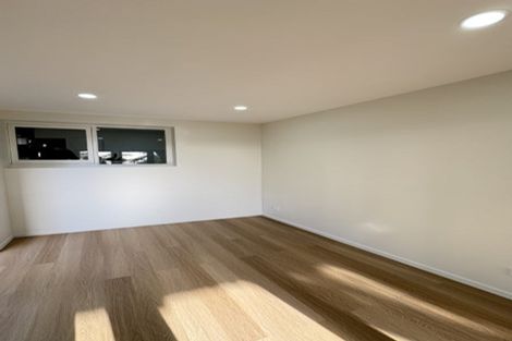 Photo of property in 1/307 East Coast Road, Mairangi Bay, Auckland, 0630