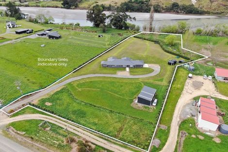 Photo of property in 62 River Road, Otane, Waipawa, 4271