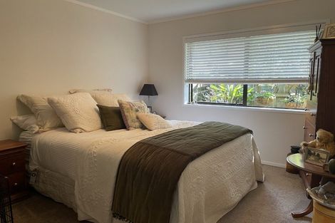 Photo of property in 1/18 Dianne Louise Drive, Half Moon Bay, Auckland, 2012