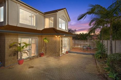 Photo of property in 13 Dunvegan Rise, East Tamaki Heights, Auckland, 2016
