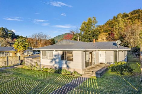 Photo of property in 6 Ballantrae, Kawerau, 3127