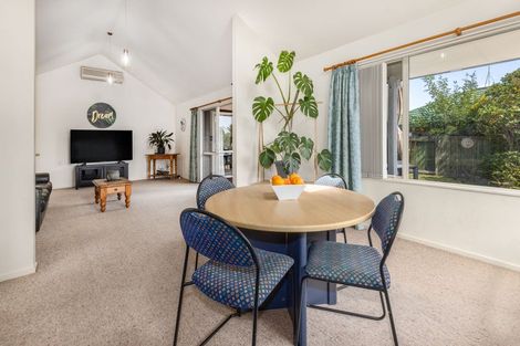 Photo of property in 28 Harry Shaw Way, Raumati South, Paraparaumu, 5032