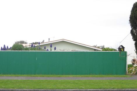 Photo of property in 49 Wairau Road, Oakura, 4314