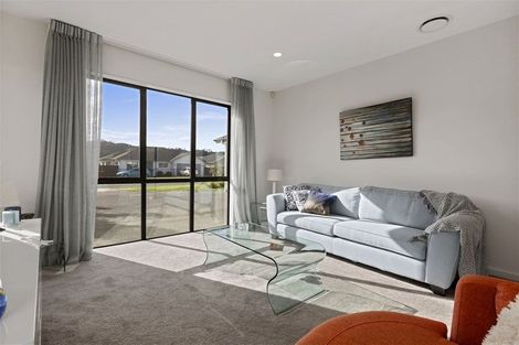 Photo of property in 3 Lewis Younie Road, Kumeu, 0810