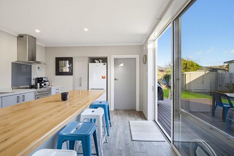 Photo of property in 5 Hargest Crescent, Saint Kilda, Dunedin, 9012