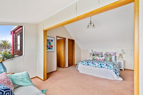 Photo of property in 9 Monet Grove, West Harbour, Auckland, 0618