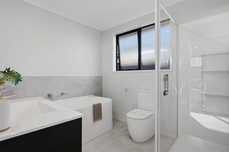 Photo of property in 62 Empire Crescent, Papamoa, 3118