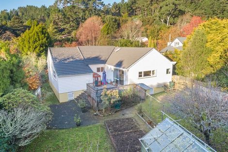 Photo of property in 86 Pinehaven Road, Pinehaven, Upper Hutt, 5019