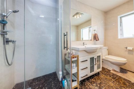 Photo of property in 27d Gifford Road, Papatoetoe, Auckland, 2025