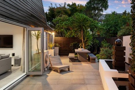 Photo of property in 46a Totara Street, Fendalton, Christchurch, 8041