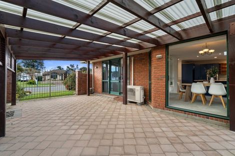 Photo of property in 140 Gravatt Road, Papamoa Beach, Papamoa, 3118