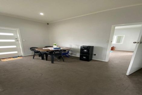 Photo of property in 110a Manuroa Road, Takanini, 2112