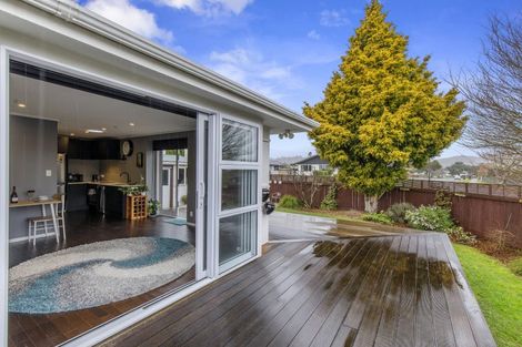Photo of property in 1 Harvard Grove, Totara Park, Upper Hutt, 5018