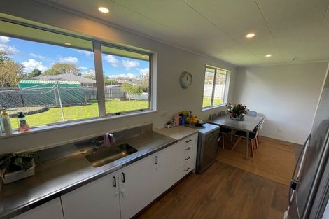 Photo of property in 13 Tawari Street, Inglewood, 4330