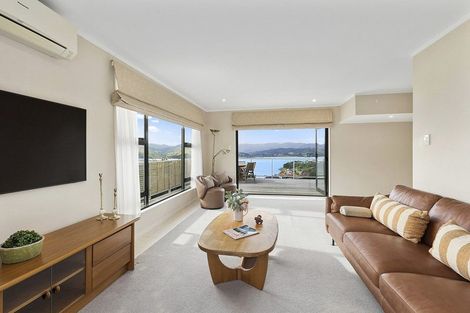 Photo of property in 164 Kahu Road, Paremata, Porirua, 5024