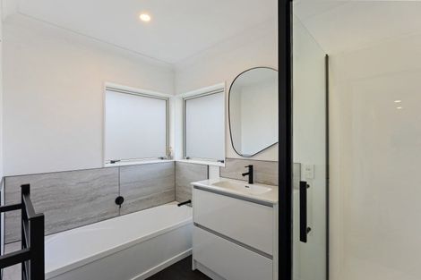 Photo of property in 28 Realm Drive, Paraparaumu, 5032