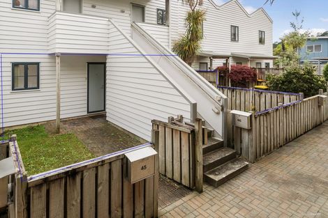 Photo of property in 24/8 Carolina Place, Albany, Auckland, 0632