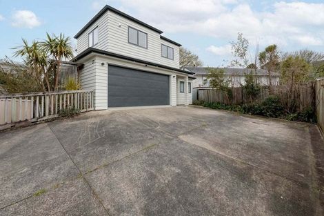 Photo of property in 27a Keegan Drive, Massey, Auckland, 0614