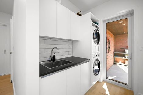 Photo of property in 8 Taylor Street, Cambridge, 3434