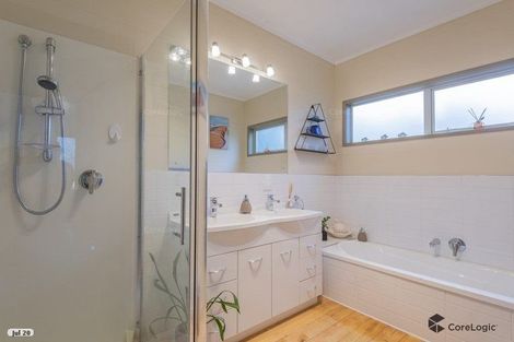 Photo of property in 15 Tattley Place, Whangarei Heads, Whangarei, 0174