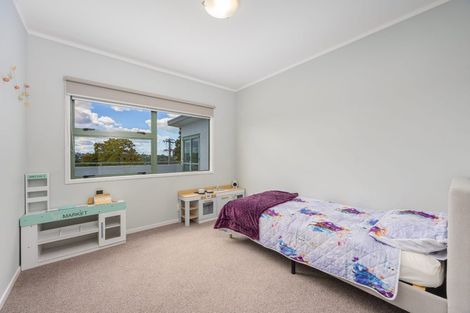 Photo of property in 14 Acacia Road, Torbay, Auckland, 0632