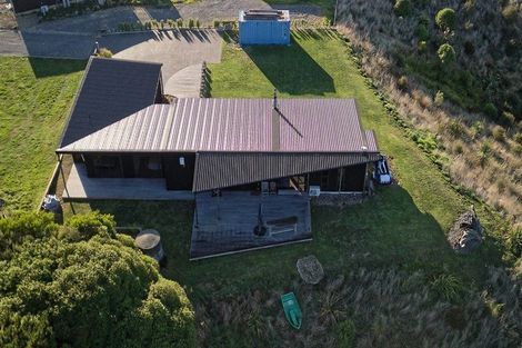 Photo of property in 35 Tama Road, Riversdale Beach, Masterton, 5872