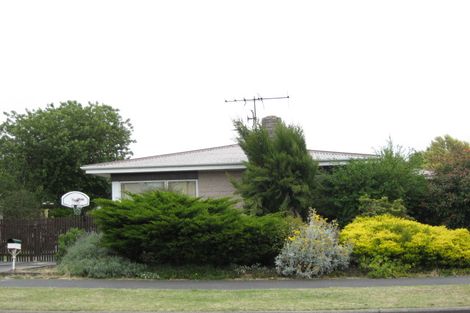 Photo of property in 23 Orrick Crescent, Avondale, Christchurch, 8061