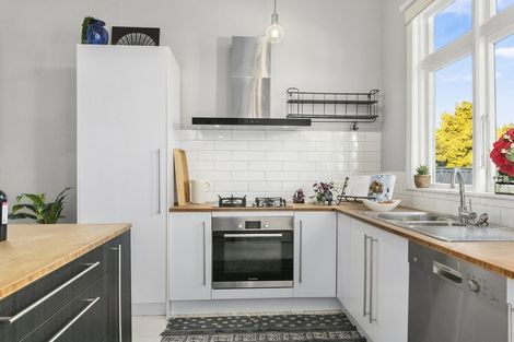 Photo of property in 84 Tomahawk Road, Andersons Bay, Dunedin, 9013