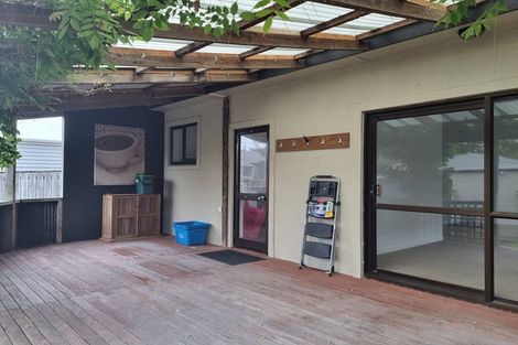 Photo of property in 32 Gaine Street, New Plymouth, 4310
