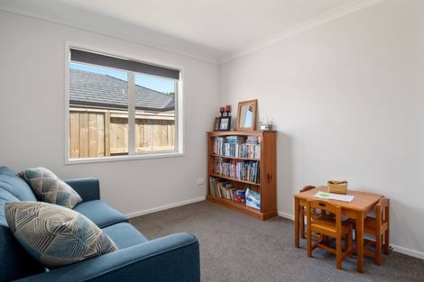 Photo of property in 22 Lakeside Terrace, Omokoroa, 3114