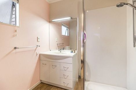 Photo of property in 4 Astor Place, Orewa, 0931