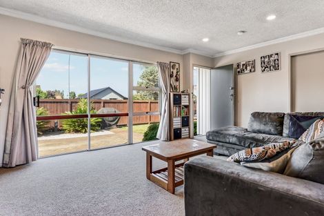 Photo of property in 404 Kahikatea Drive, Dinsdale, Hamilton, 3204