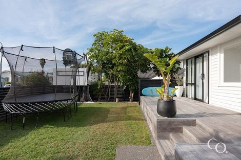 Photo of property in 8a Riverton Road, Mount Maunganui, 3116