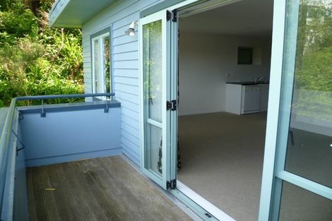 Photo of property in 1/93a Kelburn Parade, Kelburn, Wellington, 6012