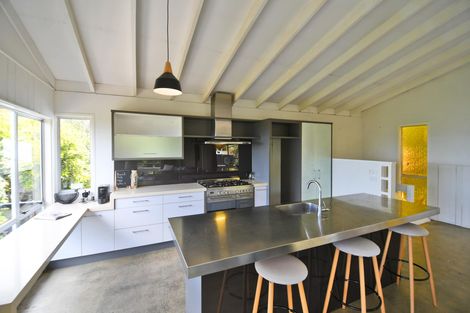 Photo of property in 17 Wonderview Road, Leigh, 0985