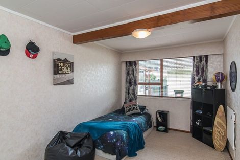 Photo of property in 29 Frimley Terrace, Waikanae Beach, Waikanae, 5036