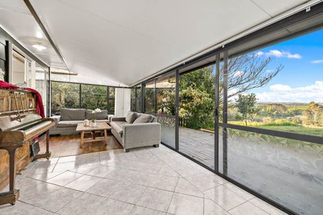 Photo of property in 87 Spur Road, Stillwater, Silverdale, 0993