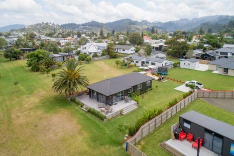Photo of property in 40 Tairua Palms Place, Tairua, 3508
