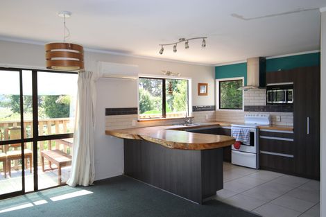 Photo of property in 38 Puketiro Place, Paihia, 0200