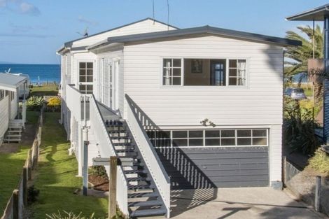 Photo of property in 32 The Terrace, Waihi Beach, 3611