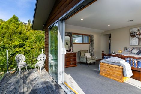 Photo of property in 19 Mccormicks Road, Whatamango Bay, Picton, 7281